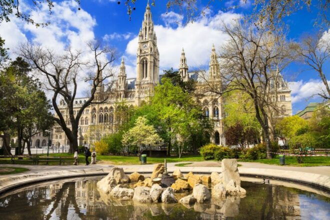 First Time in Vienna: Walking In-App Audio (ENG) - Specifics of the First Time in Vienna Tour