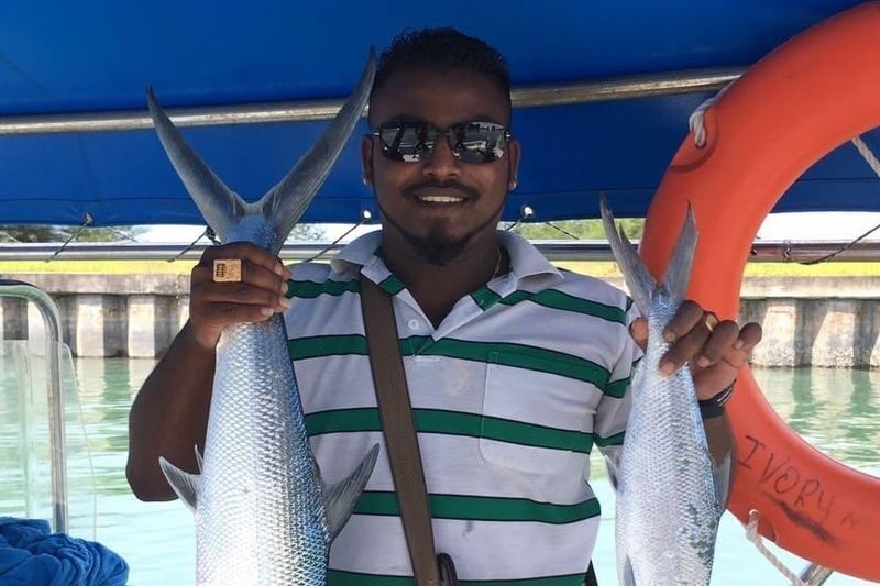 Fishing Experience in Port Dickson - Crew support can shape the whole trip