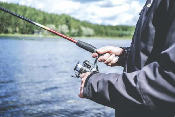 Fishing in the Sea by Yacht - Important Safety Information