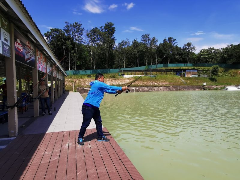 Fishing & Tackles at Hulu Langat Fishing Resort - What Happens During a Fishing Session
