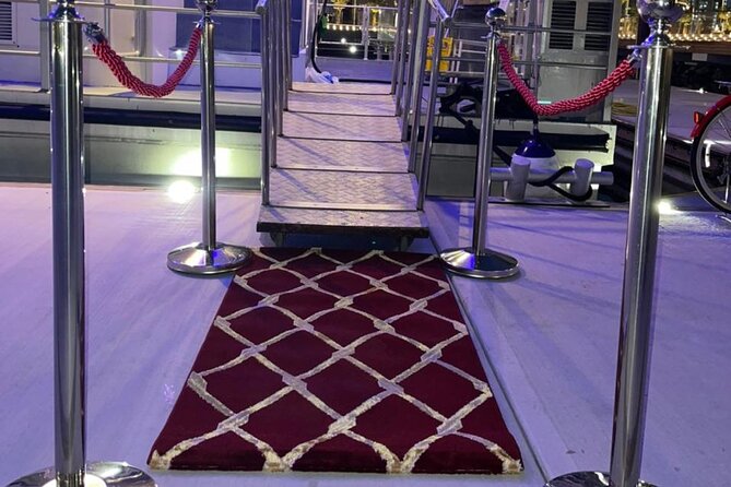 Five Star Cruise in Dubai Marina ( Catamaran Cruise) - Memorable Experience: Returning to the Meeting Point