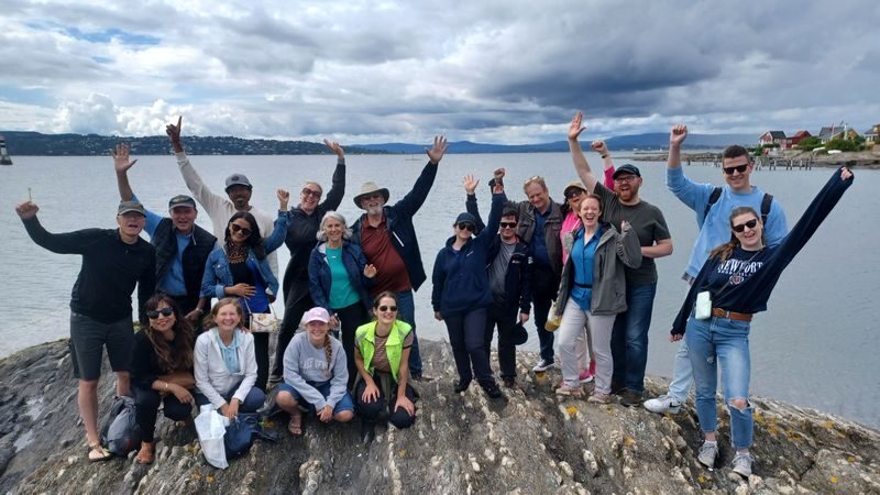 Fjord island hopping tour in Oslo - The guide makes the islands easier to understand