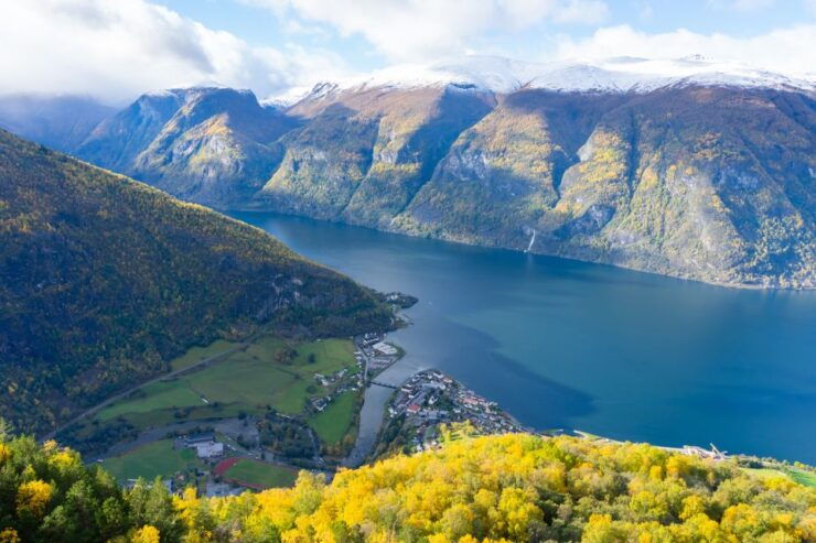 Flam: Spectacular Stegastein Viewpoint Tour With Shuttle Bus - Tour Duration and Starting Times