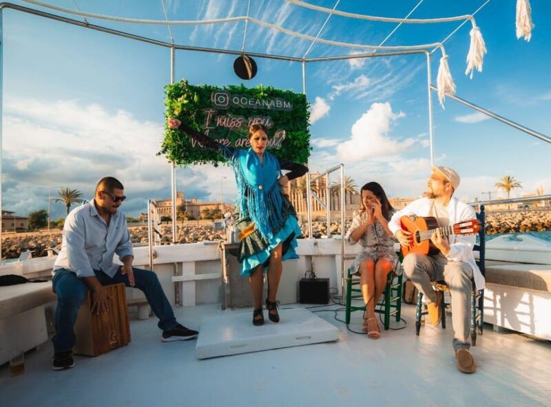 flamenco-Palma : Boat Trip with Live Flamenco Show - A Closer Look at the Experience