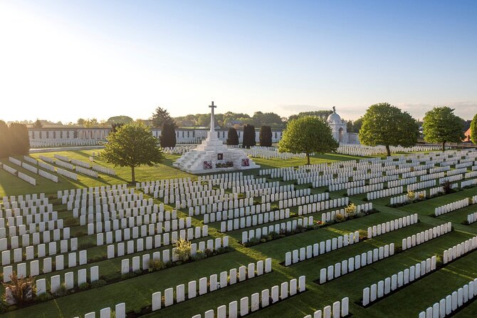 Flanders Fields Remembrance Tour From Brussels With Lunch - Tour Guide Knowledge and Presentation