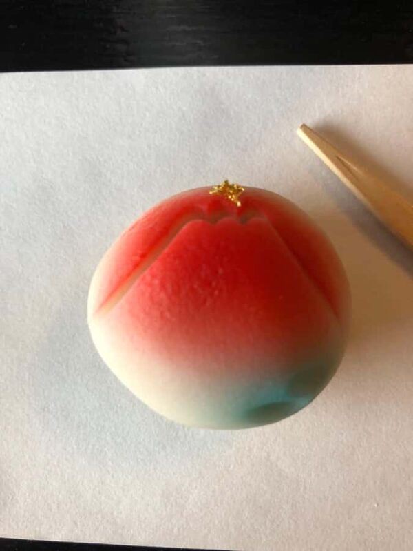 Flavors and Serenity: Tsukiji and Hamarikyu garden in Spanish - Who Should Consider This Tour?