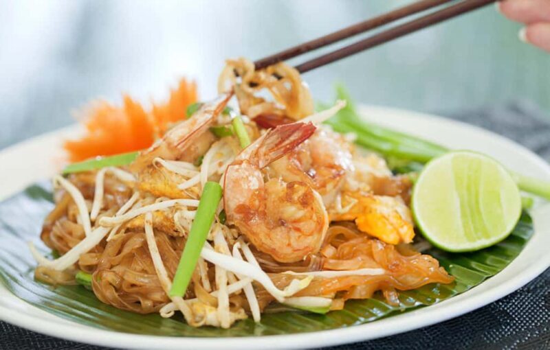 Flavors of Bangkok: Guided Food Tasting Tour with a Local - Exploring the Itinerary in Depth