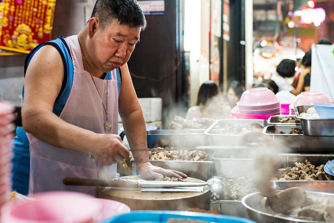 Flavors of Bangkok: Small-Group Chinatown Evening Food Tour - Tour Experience