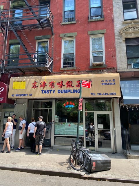 Flavors of Manhattan: Exploring Chinatown and Little Italy - Cultural Immersion