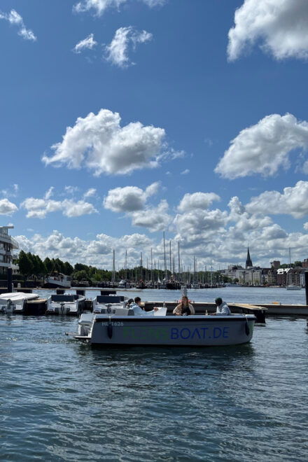 Flensburg: E-Boat Rental - Inclusions and Amenities