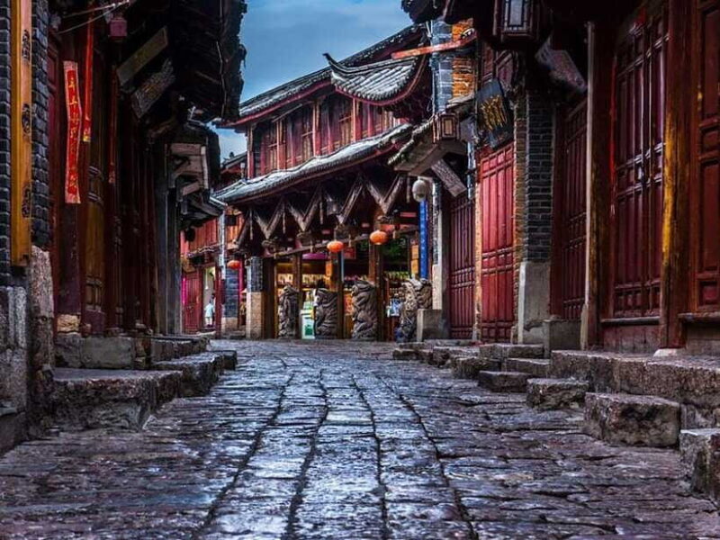Flexible Lijiang City Highlights Private Day Tour with Lunch - Mu Palace: A Glimpse of Naxi Royalty