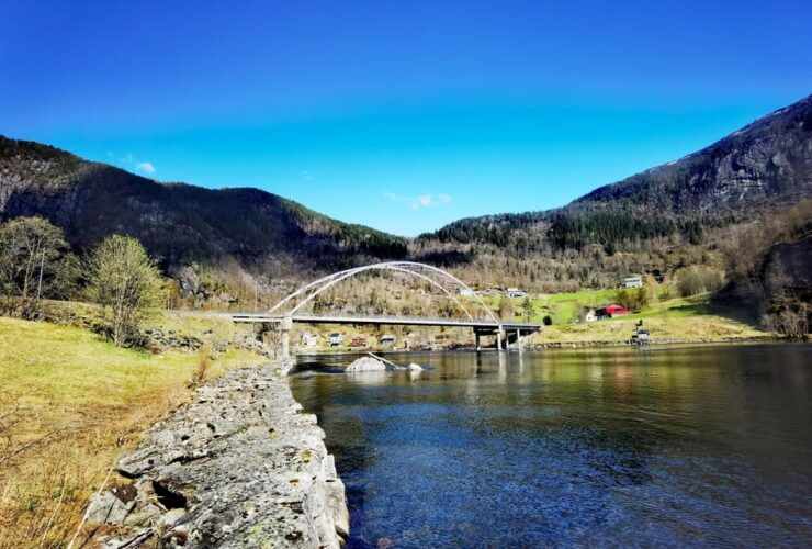 Flexible Tour to Modalen Castle Hesjedalsfossen Can Hiking - Good To Know