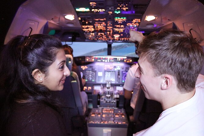 Flight Experience Singapore - Meeting and Start Time Information