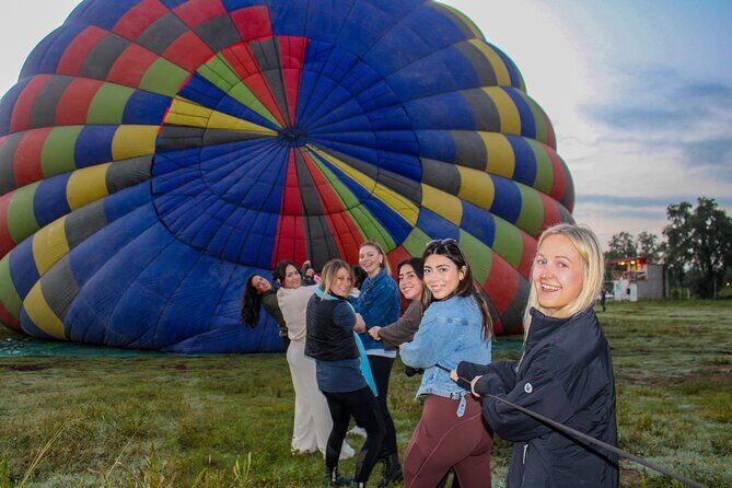 Flight in Globo Teotihuacan with Transportation - Discovering the Magic of a Balloon Ride over Teotihuacan