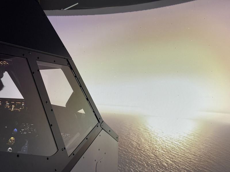Flight Simulator BANGKOK - What the instructor adds