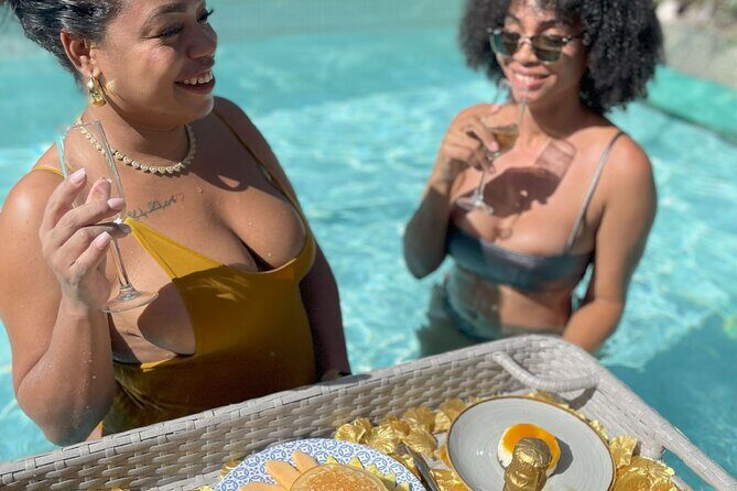 Floating Brunch in Punta Cana with Private Chef and Infinity Pool - An In-Depth Look at the Floating Brunch Experience