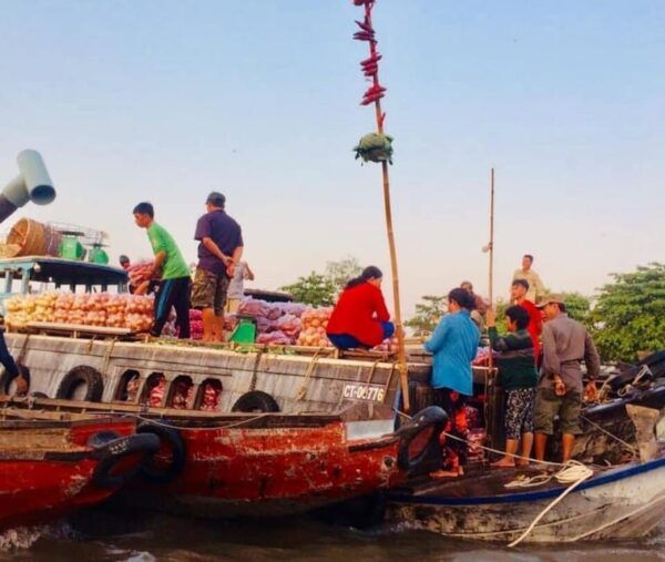Floating Market Boat Trip Everyday - Accessibility Options
