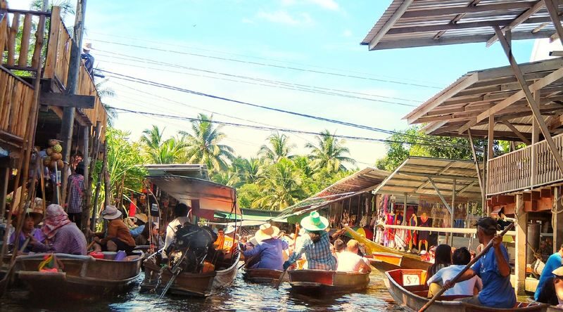 Floating Market & Maeklong Railway Market Round-trip by PandaBus - Maeklong’s 9am train is the morning’s big moment