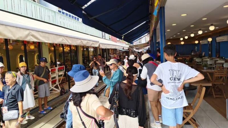 Floating Market on Paddle Boat & Dragon Temple Private Tour - FAQ