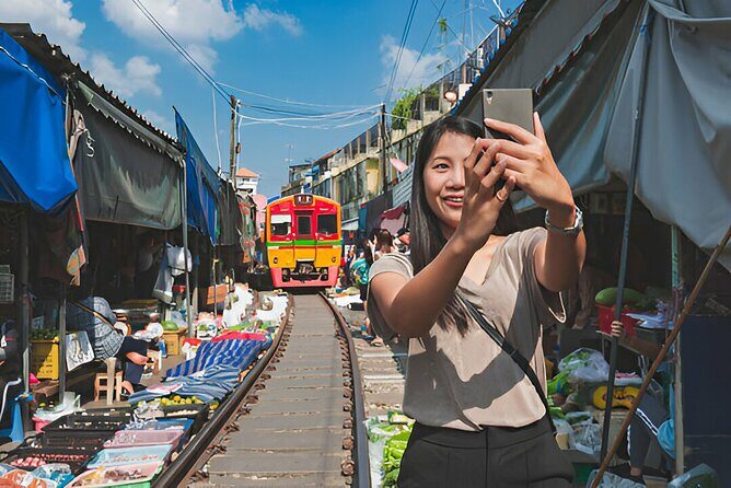 Floating Market & Railway Market Tour from Bangkok - Discovering Thailand’s Iconic Markets: A Complete Review of the Floating Market & Railway Market Tour
