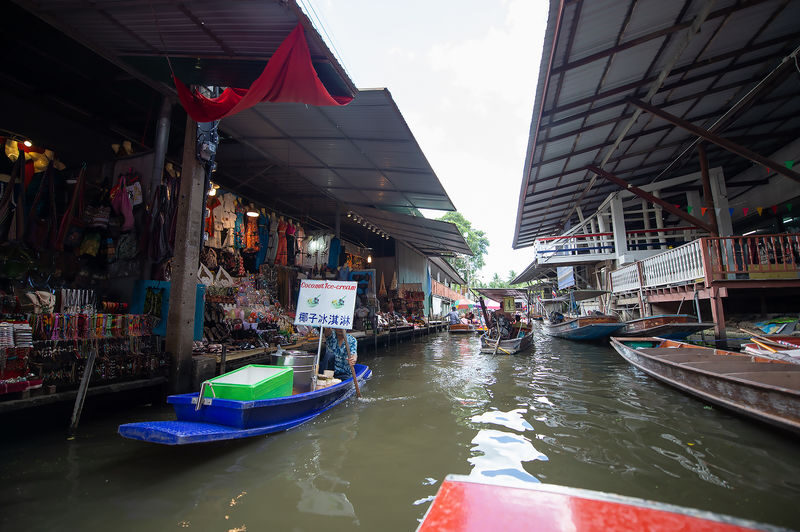 Floating Market & Wat Pak Nam (Big Buddha)Day Tour from Bangkok - A long day out from Bangkok