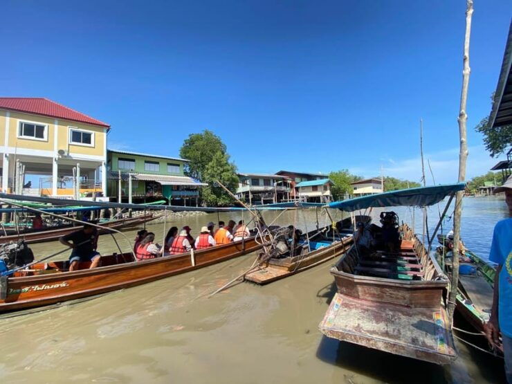 Floating & Railway Markets With Optional Mangrove Forest - Unique Railway Market Experience
