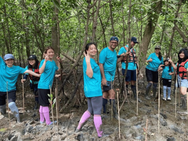 Floating & Railway Markets With Optional Mangrove Forest - Essential Tips for Tour Participants