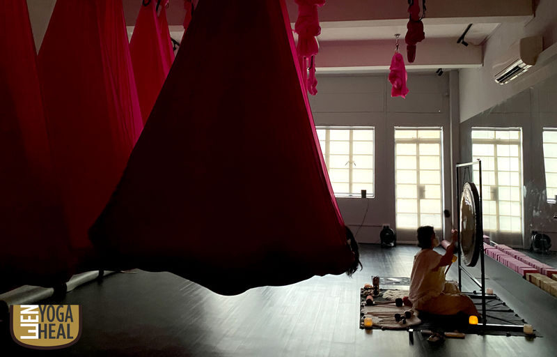 Floating SOUND BATH in a hammock - What the 75 minutes are for