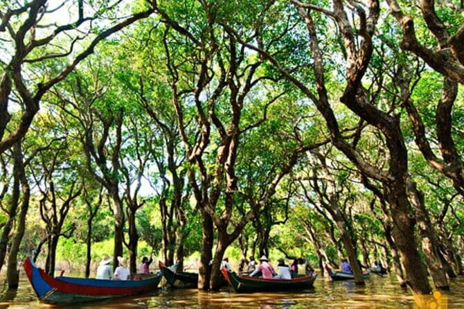 Floating Village at Tonle Sap Lake & Siem Reap City Tuk-Tuk Tour - Exploring Siem Reap’s Market Scene