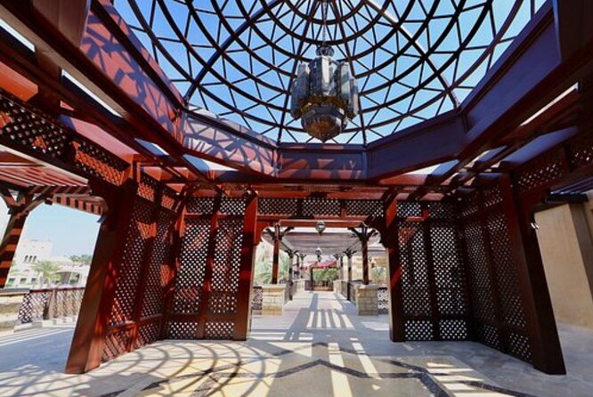 Floor 124 Burj Khalifa Ticket With Dinner in One Of The Tower Restaurants - Common Questions