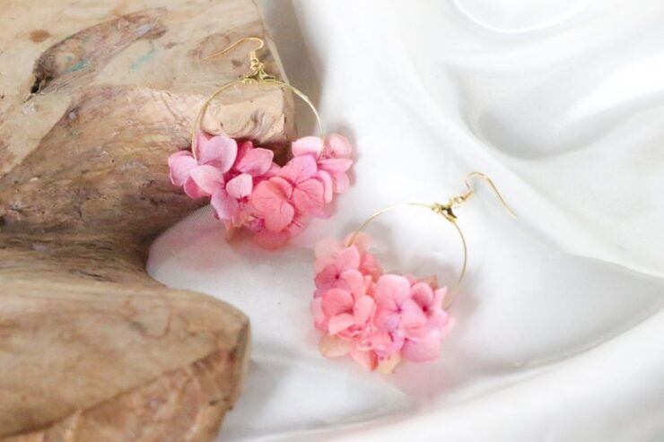 Floral Earrings Making Workshop in Paris - Booking Details