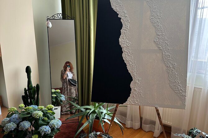 Floral Inspirations and Fluid Acrylic Creations Workshop - The Experience Breakdown