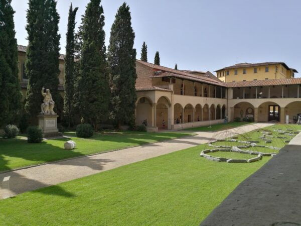 Florence: 1.5-Hour Santa Croce Guided Experience - Additional Tips