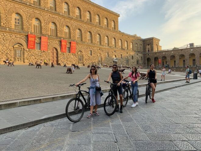 Florence: 2-Hour Guided Sightseeing Bike Tour - Selecting Participants and Date