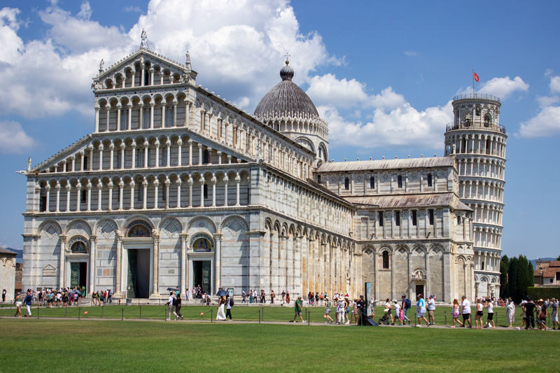 Florence and Pisa one-day tour from Milan by train - A 7 a.m. start from Milan