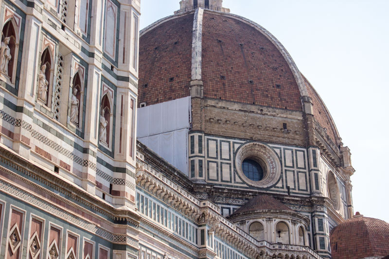 Florence and Pisa one-day tour from Milan by train - Guides and the value of a group tour