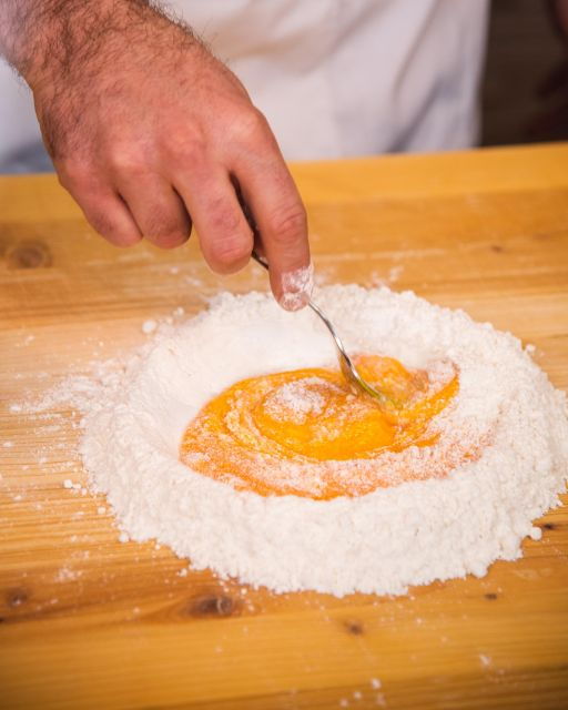 Florence: Art of Pasta Cooking Workshop With Food and Wine - Full Description