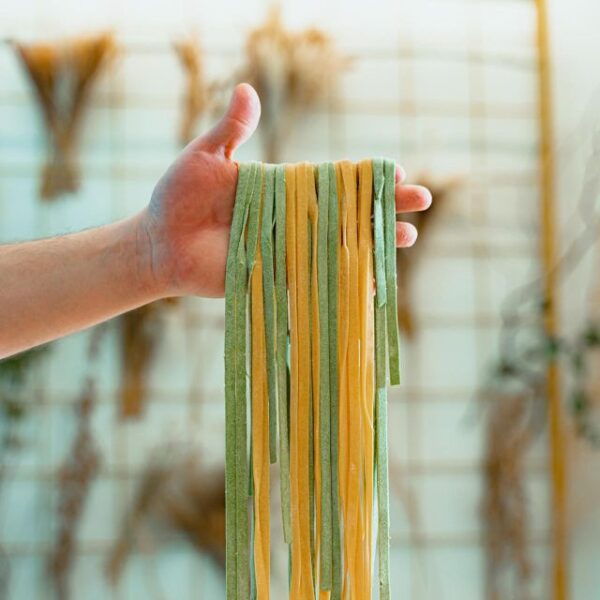 Florence: Art of Pasta Cooking Workshop With Food and Wine - Positive Reviews and Recommended Participants