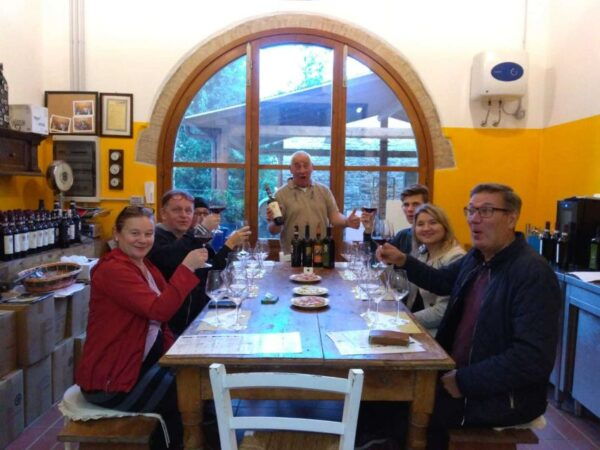Florence: Chianti Villages, San Gimignano and Winery Tour - Additional Information and Meeting Point