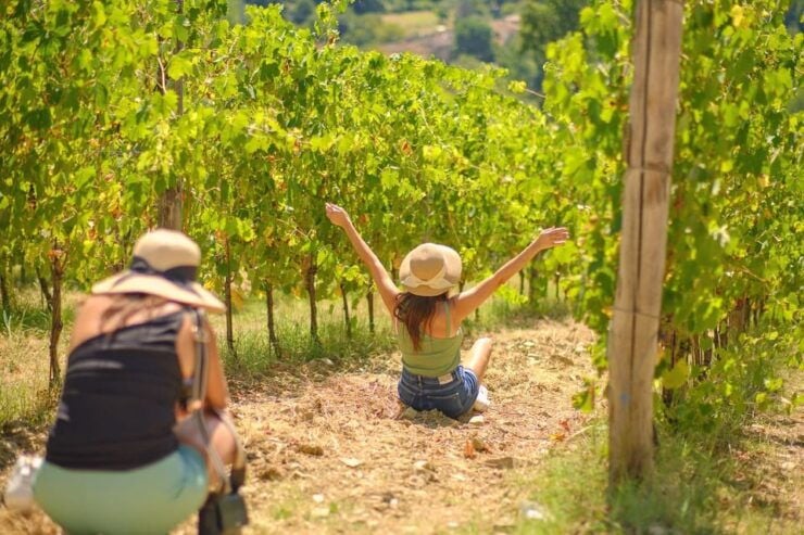 Florence: Chianti Wineries Tour With Food and Wine Tasting - Itinerary Highlights