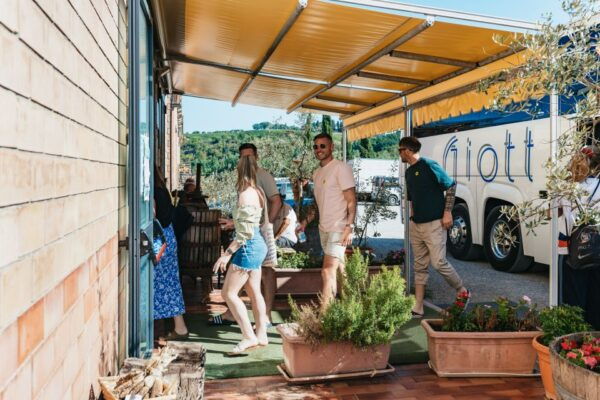 Florence: Chianti Wineries Tour With Food and Wine Tasting - Suggestions and Recommendations