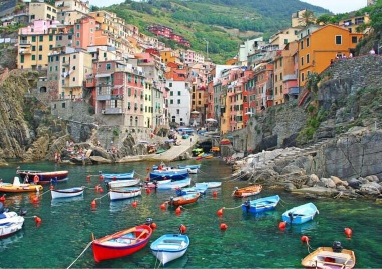 Florence: Cinque Terre Full-Day Bus Excursion with Lunch - Authentic Insights from Reviewers