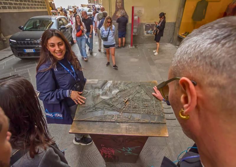 Florence City Guided Walking Tour with Accademia Option - A short walk through Florence’s long story