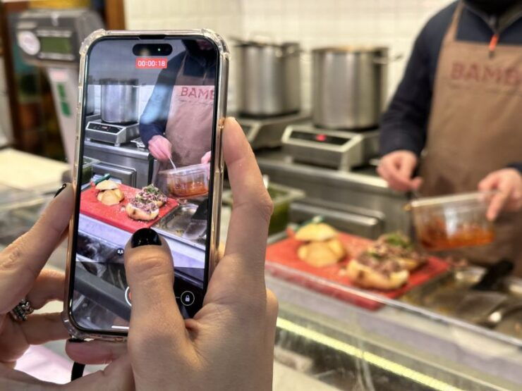 Florence: City Highlights and Street Food Walking Tour - Experience Highlights