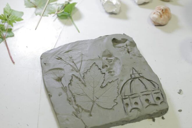 Florence: Create Your Own Personalized Plaster Cast - Materials and Amenities Provided