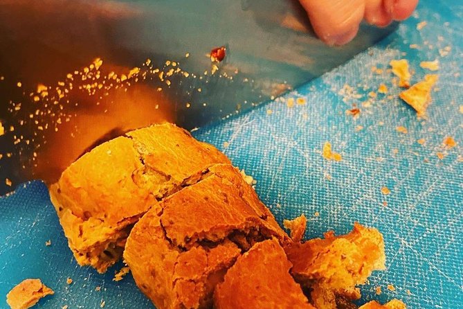 Florence: Experience the Amazing Flavors 10 Tastings Food Tour - Food Tour Highlights