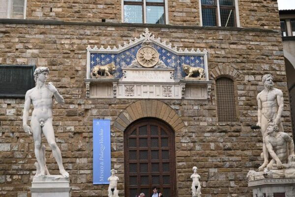 Florence: Guided Tour of Medici Family Secrets and Chapels - Frequently Asked Questions