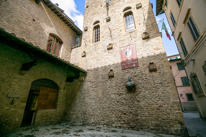 Florence Highlights Private Walking Tour Duoma to Santa Croce - Meeting Point: Piazza Della Signoria
