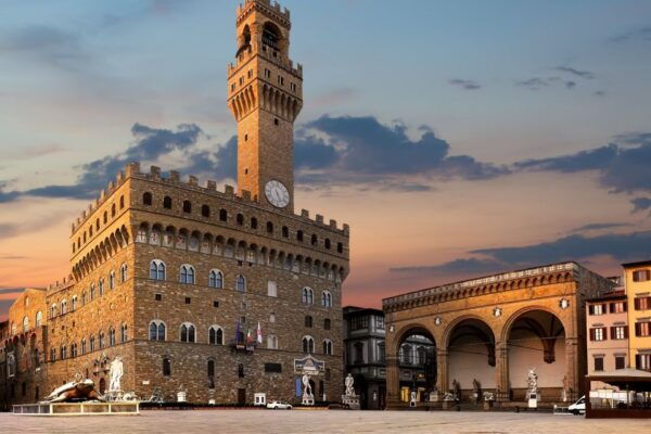 Florence: Highlights Self-Guided Scavenger Hunt & City Tour - Scavenger Hunt Highlights