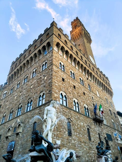 Florence Intimate: Private Tour With Italian Street Food - Itinerary and Key Attractions